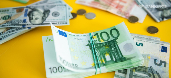 Доллар опять отыграет до 10 рублей: эксперт сделал прогноз на ближайшие месяцы